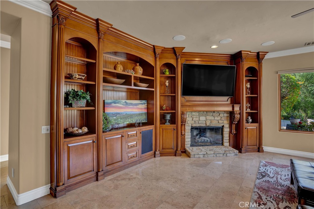 41945 Calle Contento, Temecula, CA 92592