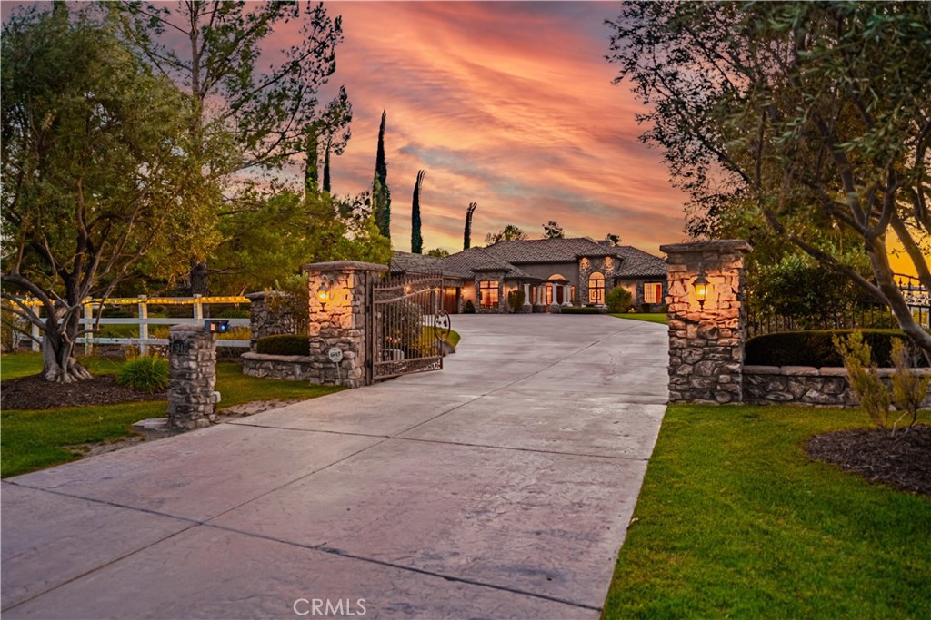 41945 Calle Contento, Temecula, CA 92592 41945 Calle Contento, Temecula, CA 92592