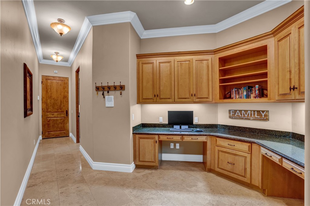 41945 Calle Contento, Temecula, CA 92592