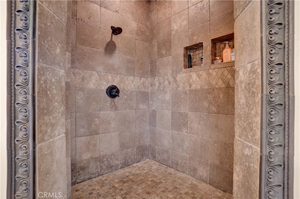 41945 Calle Contento, Temecula, CA 92592