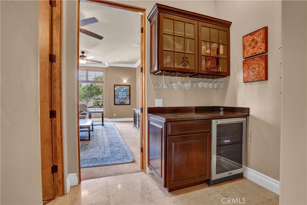 41945 Calle Contento, Temecula, CA 92592