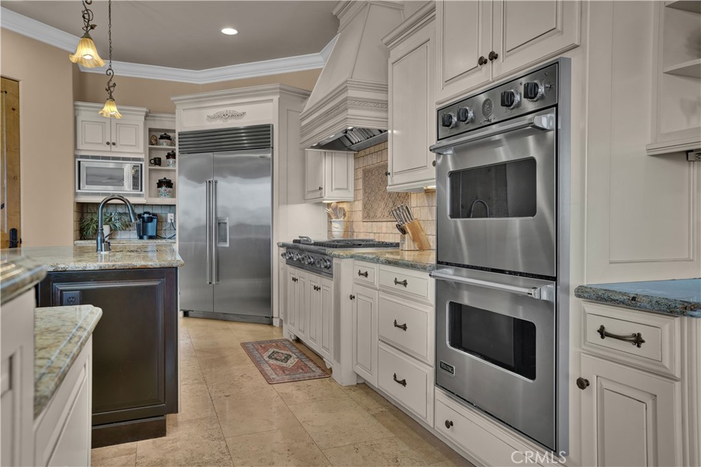 41945 Calle Contento, Temecula, CA 92592