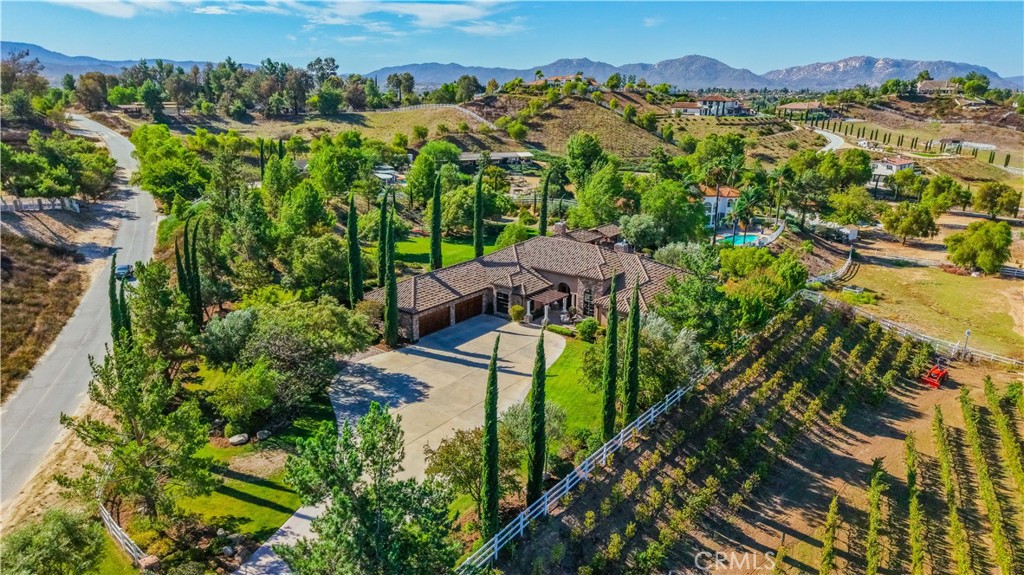 41945 Calle Contento, Temecula, CA 92592