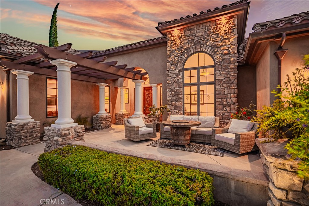 41945 Calle Contento, Temecula, CA 92592 41945 Calle Contento, Temecula, CA 92592