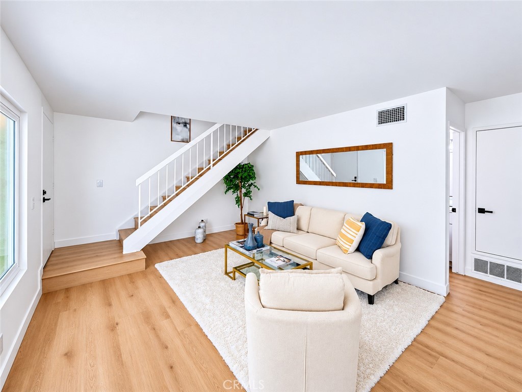 16907 Donwest, Tustin, CA 92780 16907 Donwest, Tustin, CA 92780