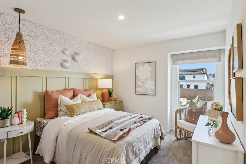 MODEL HOME