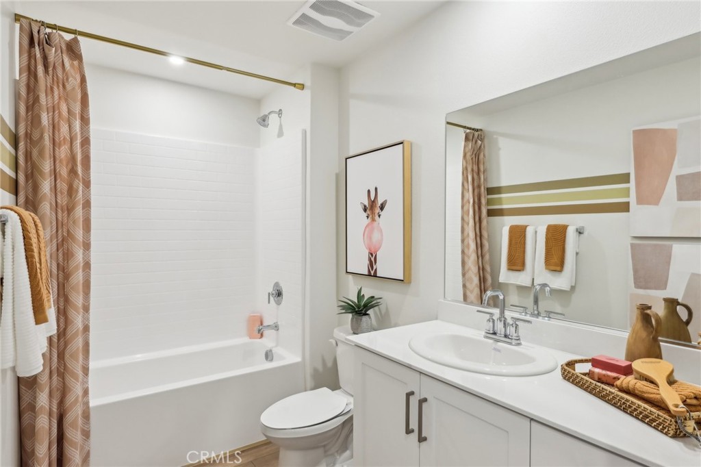 MODEL HOME