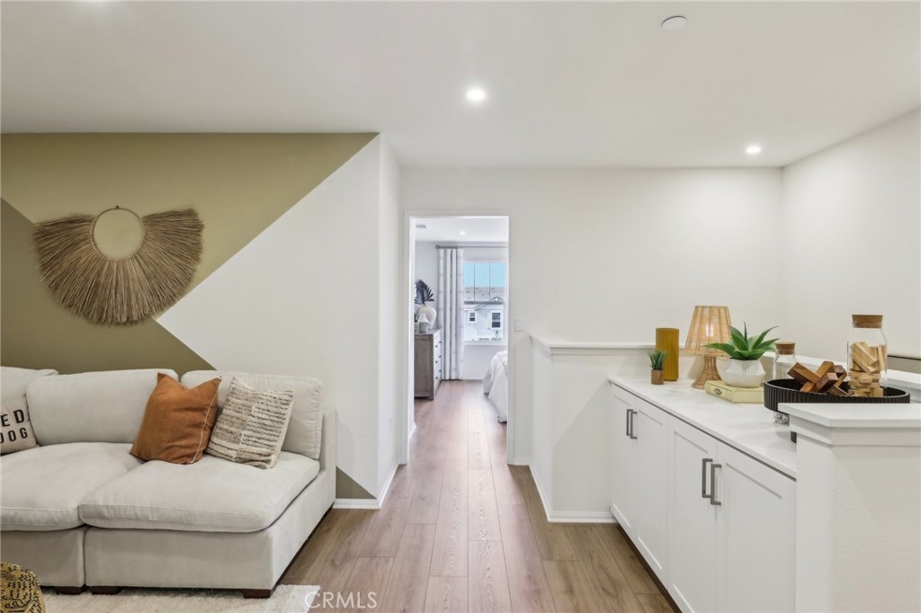 MODEL HOME