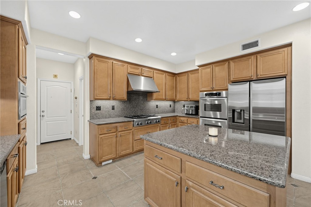 14099 Springwater, Corona, CA 92880