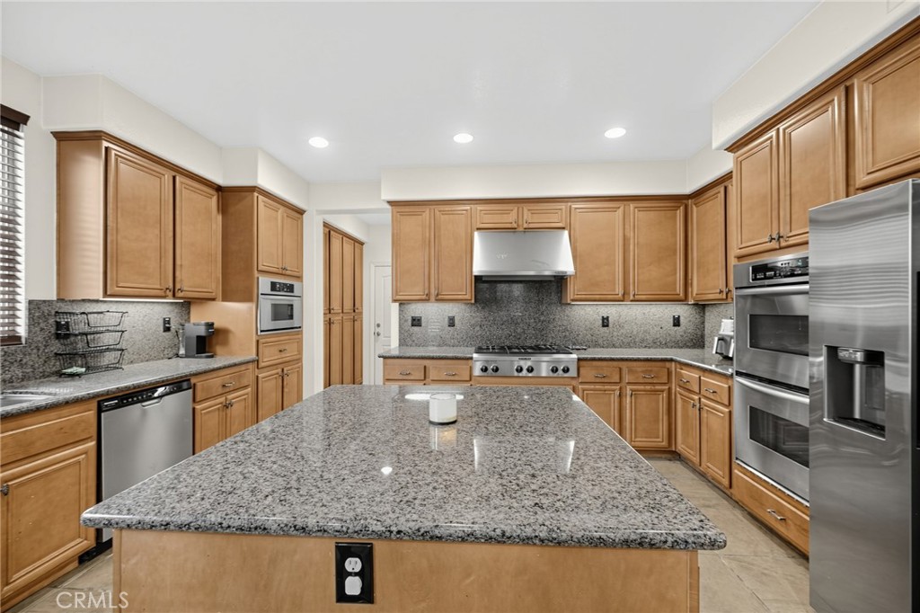 14099 Springwater, Corona, CA 92880
