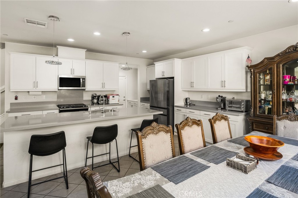 4509 Mendocino Avenue, Ontario, CA 91761