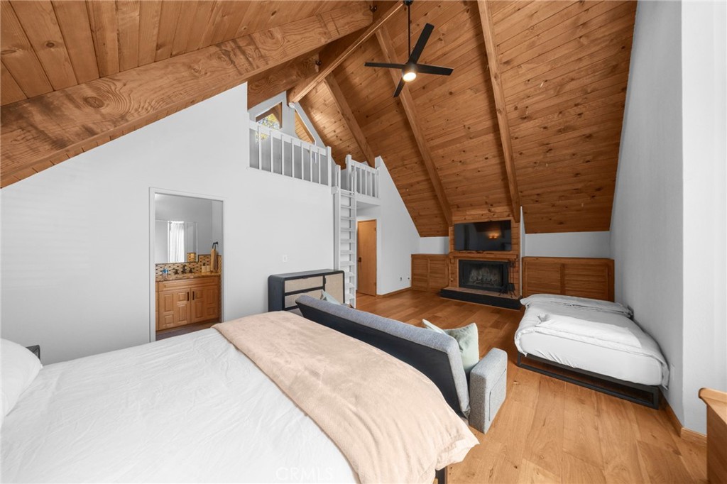 26220 Circle, Lake Arrowhead, CA 92391
