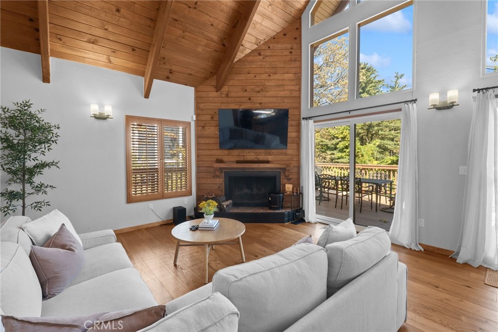 26220 Circle, Lake Arrowhead, CA 92391