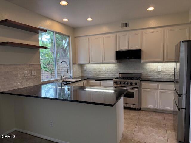 Sparkling Kitchen