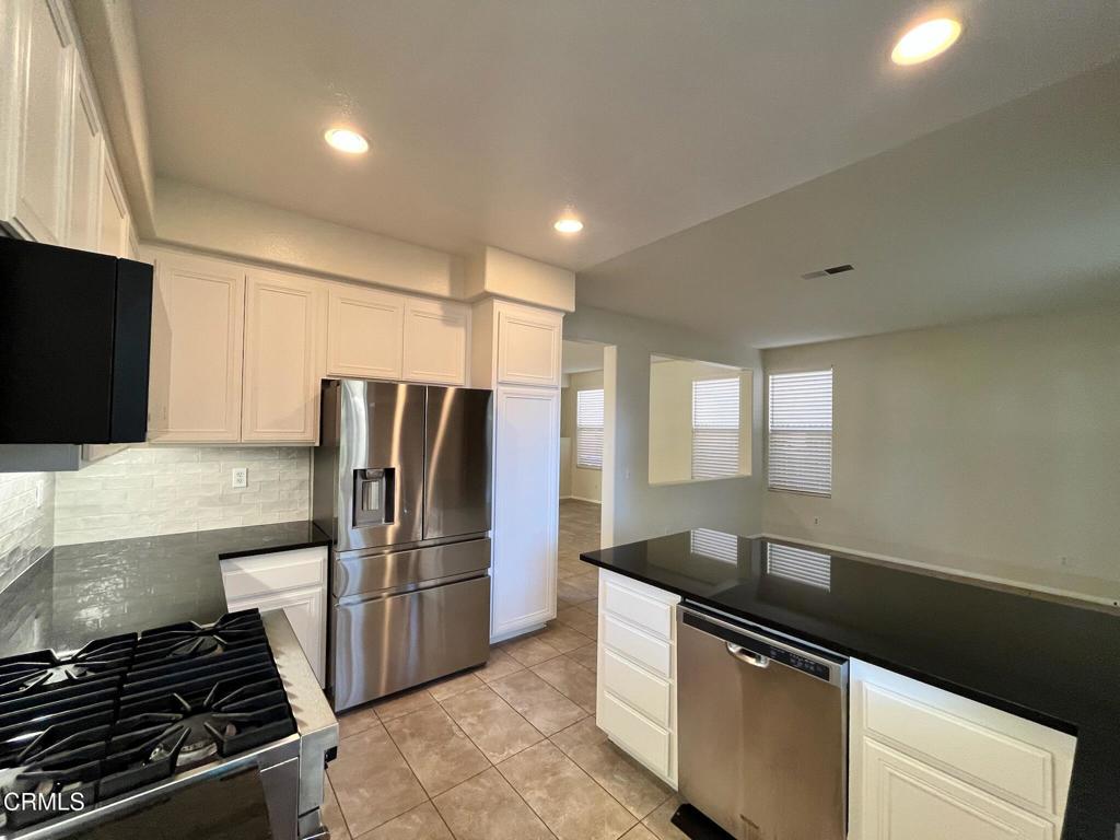 Stainless appliances