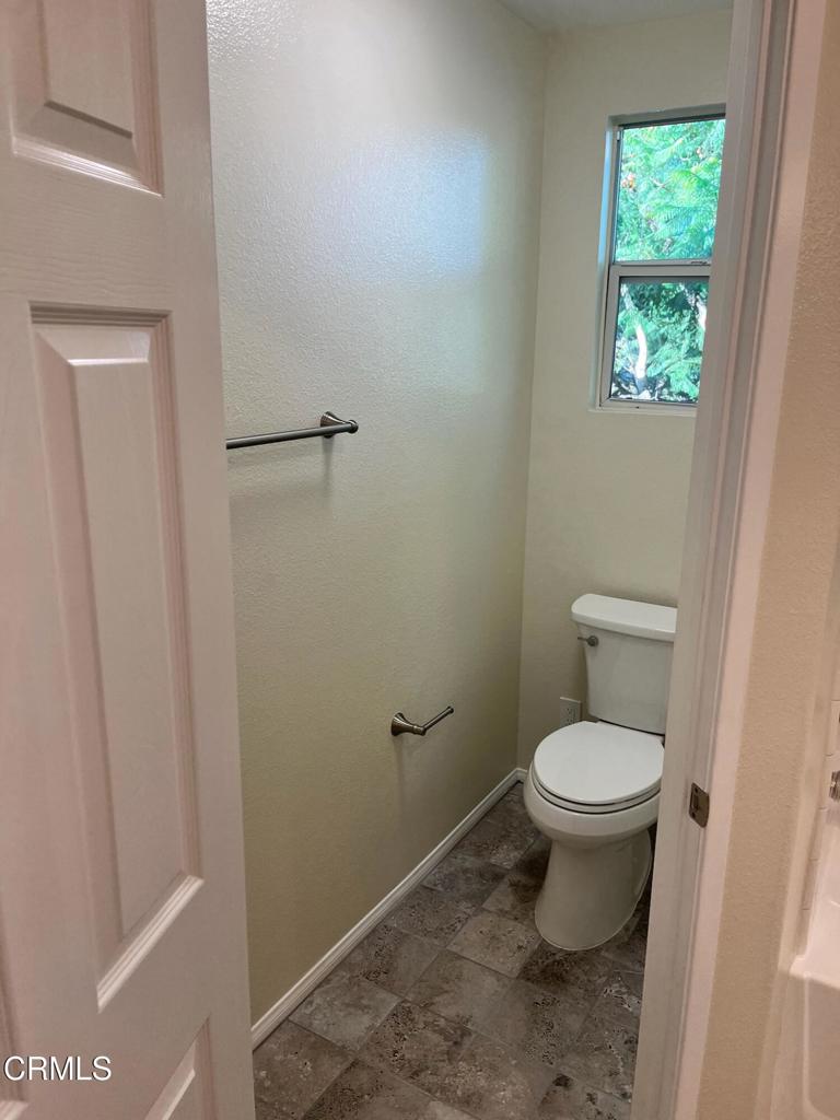 Commode room