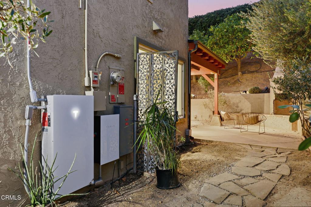 111-web-or-mls-379_McGill_Ave_Ventura_CA