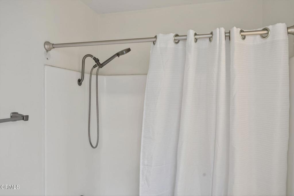 26-web-or-mls-UpmarketMedia-969 Mira-104