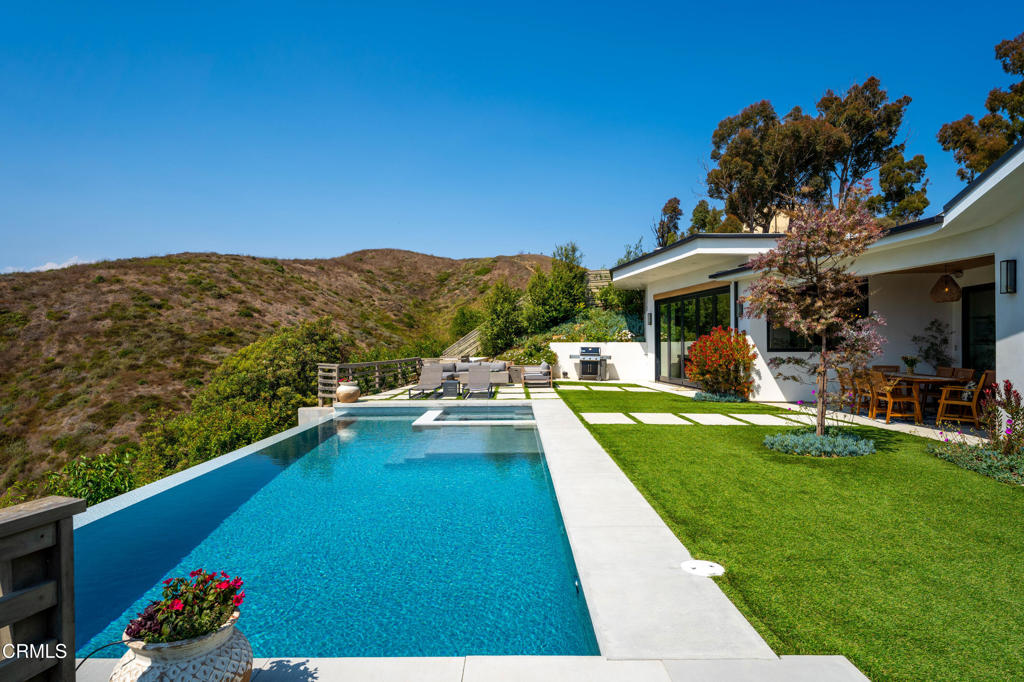 3247 Breaker Dr  MLS-64