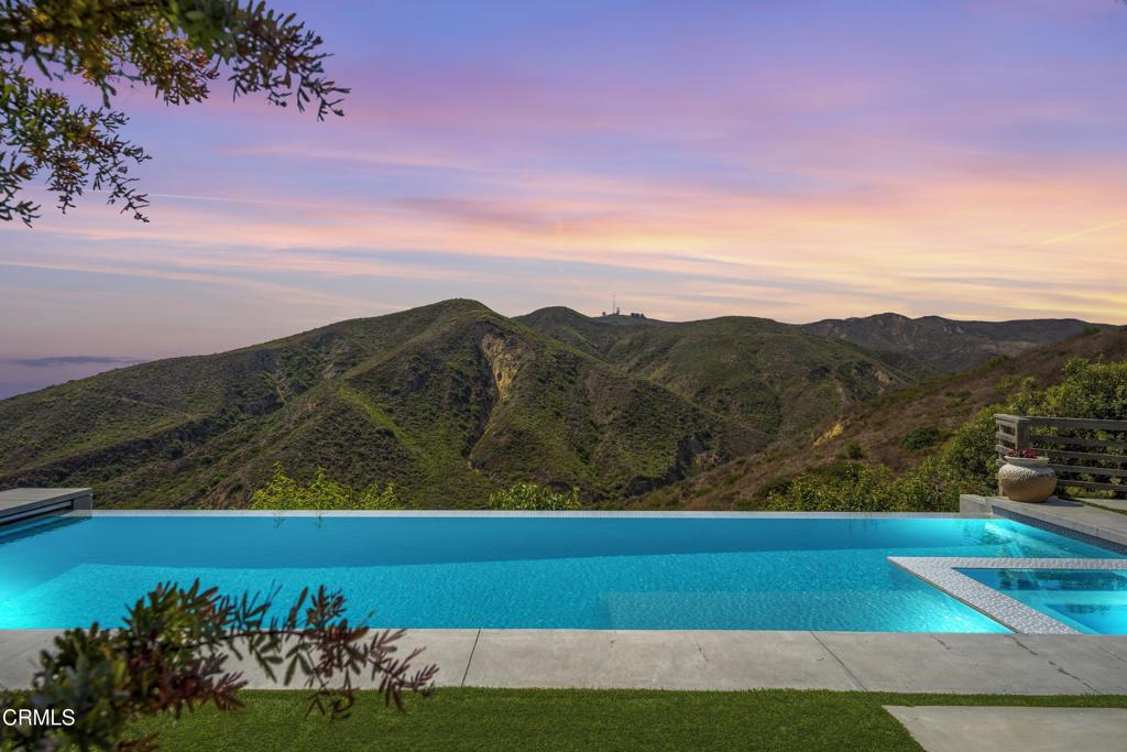 3247 Breaker Dr  MLS-2b