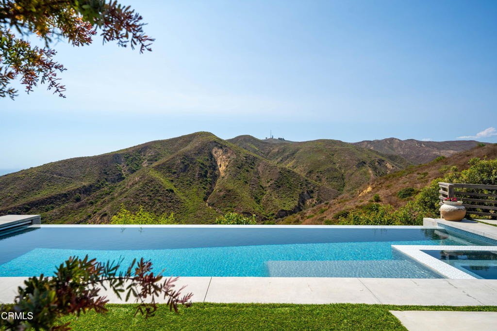 3247 Breaker Dr  MLS-62 2