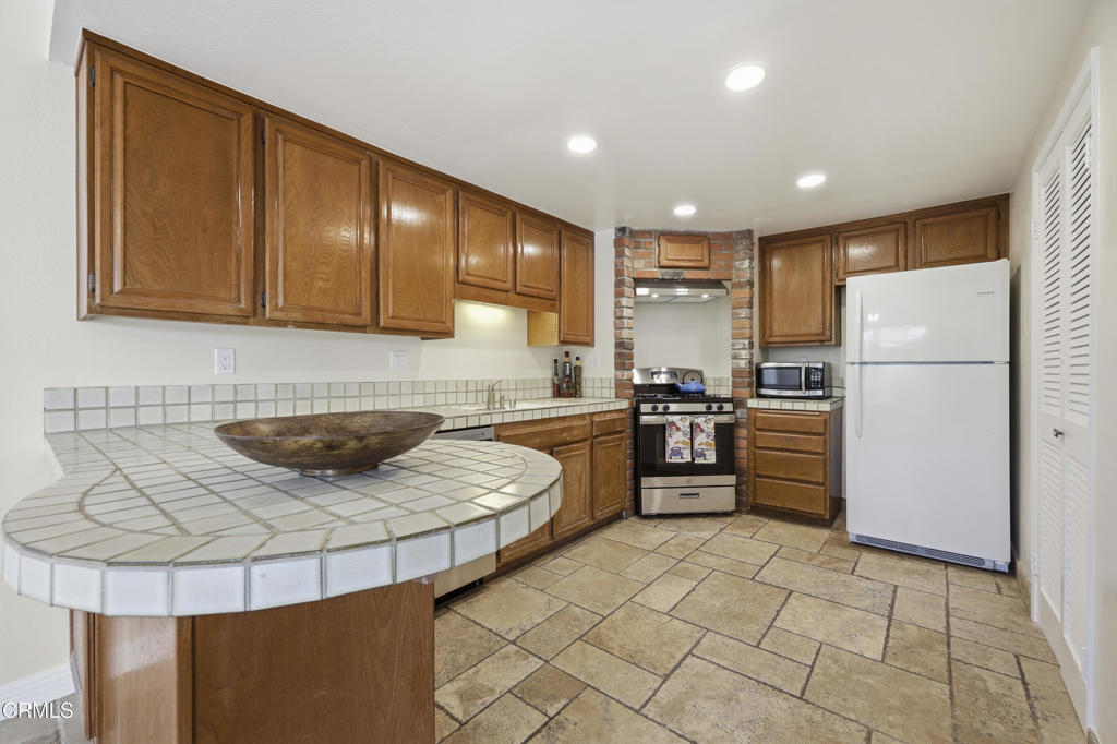 Kitchen 1