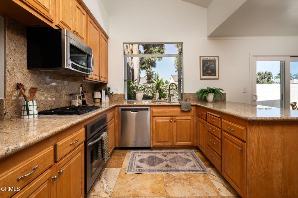 33-web-or-mls-901 Ruby-33