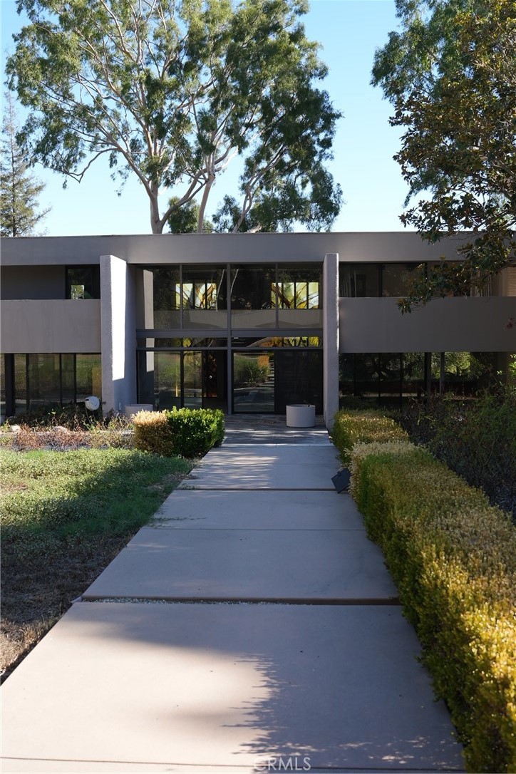 1665 Euston Rd, San Marino, CA 91108