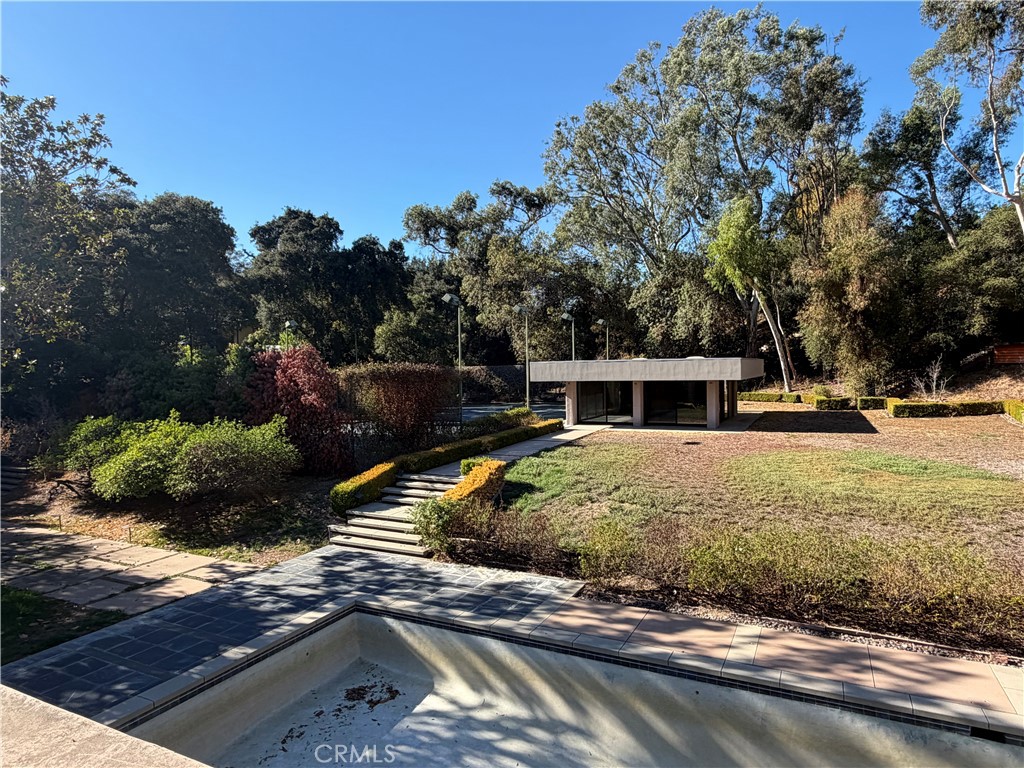 1665 Euston Rd, San Marino, CA 91108