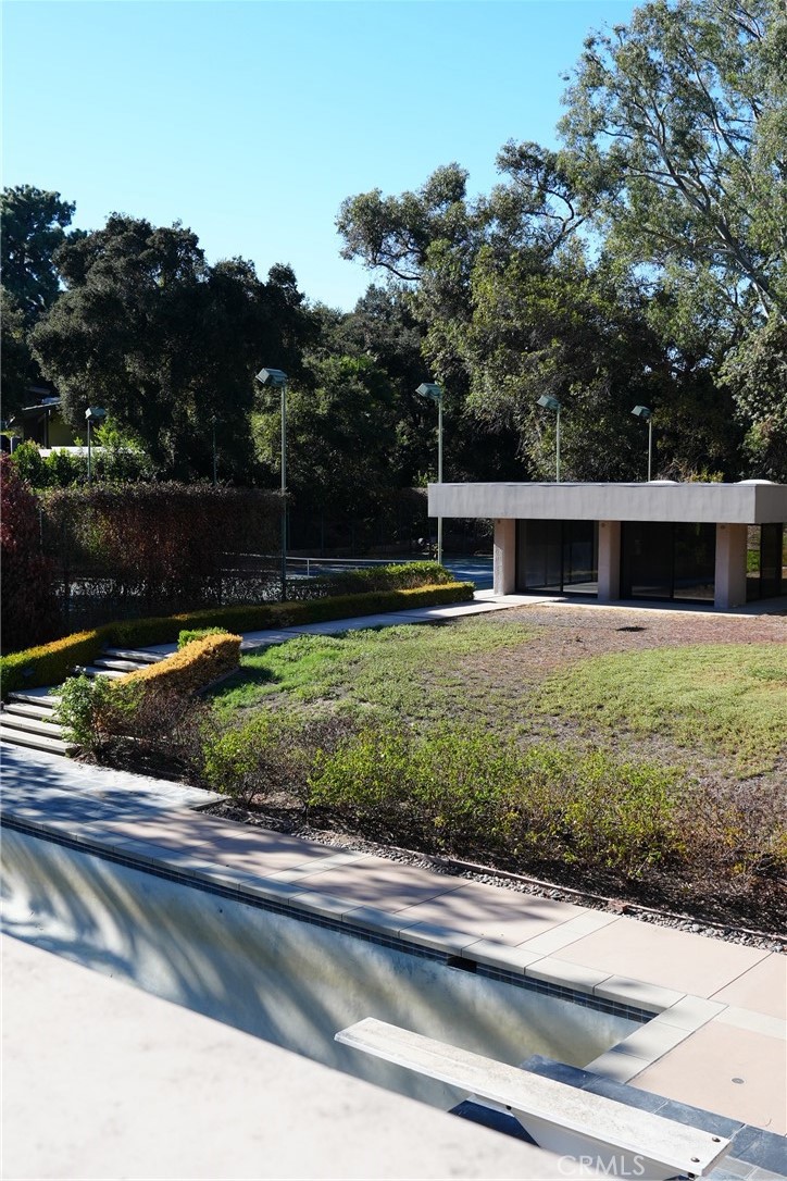 1665 Euston Rd, San Marino, CA 91108