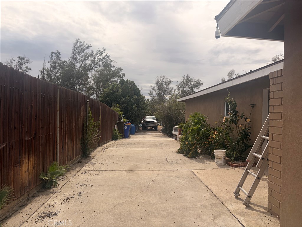 15169 Sequoia Avenue, Fontana, CA 92335