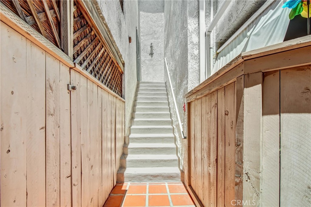 8221 Langdon Avenue, #207, Van Nuys, CA 91406 8221 Langdon Avenue, #207, Van Nuys, CA 91406