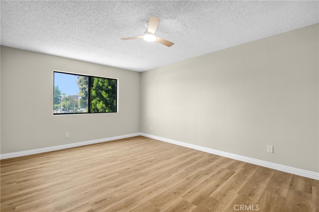 8221 Langdon Avenue, #207, Van Nuys, CA 91406