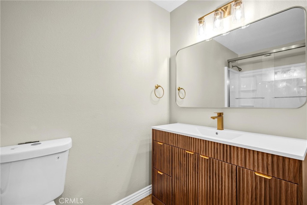 8221 Langdon Avenue, #207, Van Nuys, CA 91406