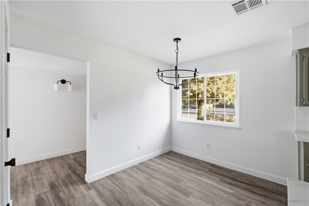 626 W Dorothea, Visalia, CA 93277