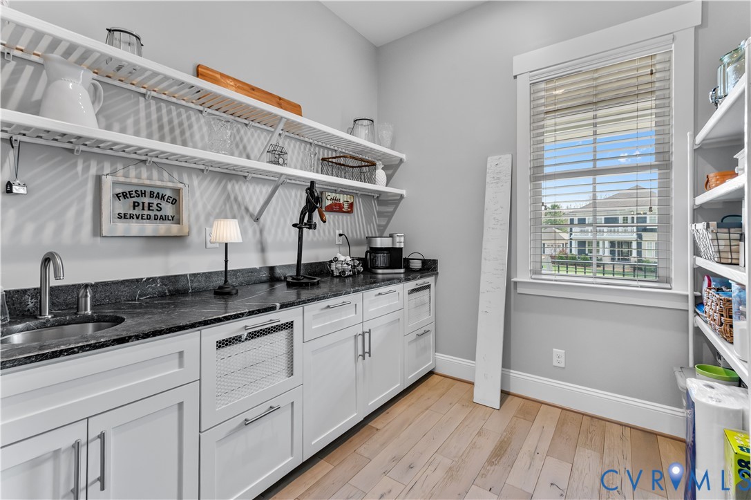 16030 Drumone Road, Midlothian, VA 23112