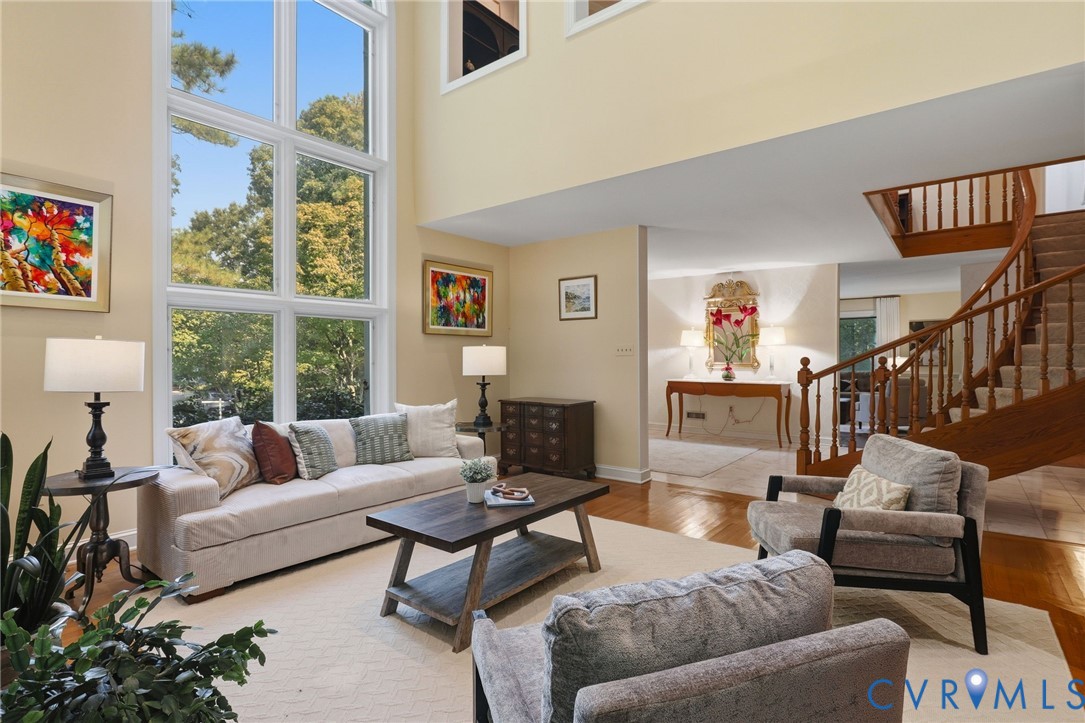 10 Welwyn Court, Collegiate School, Henrico, VA 23229 10 Welwyn Court, Collegiate School, Henrico, VA 23229