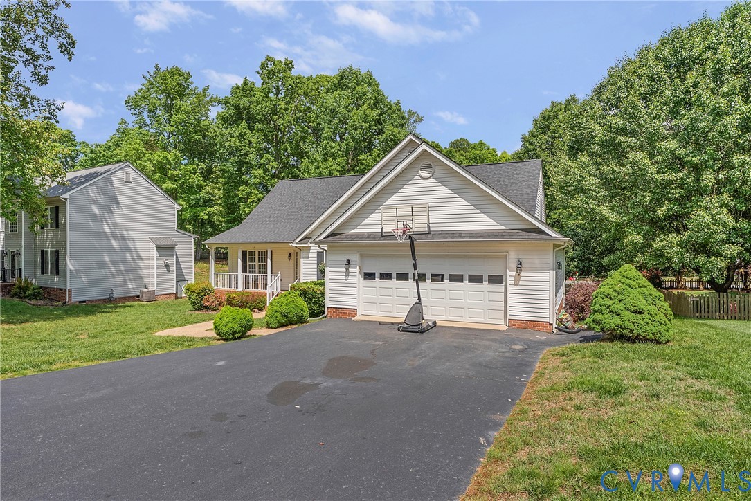 12419 Buffalo Nickel Drive, Midlothian, VA 23112