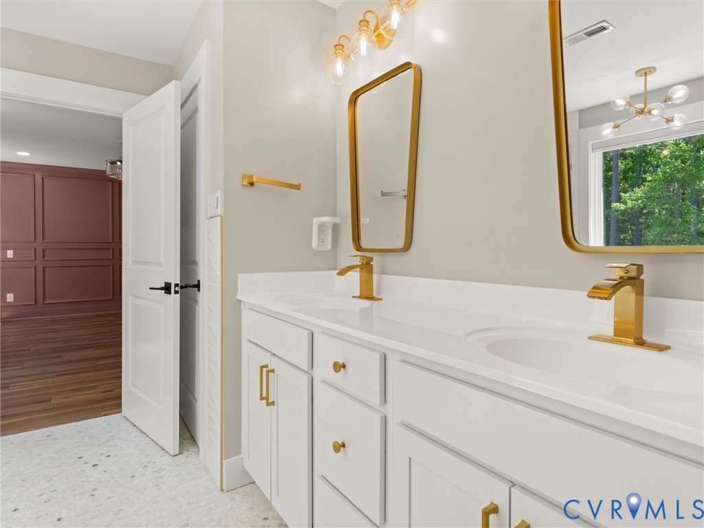 11537 Longtown Drive, Midlothian, VA 23112