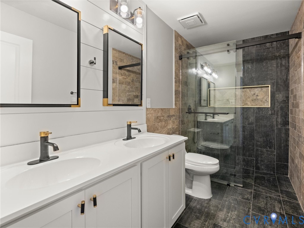 11537 Longtown Drive, Midlothian, VA 23112