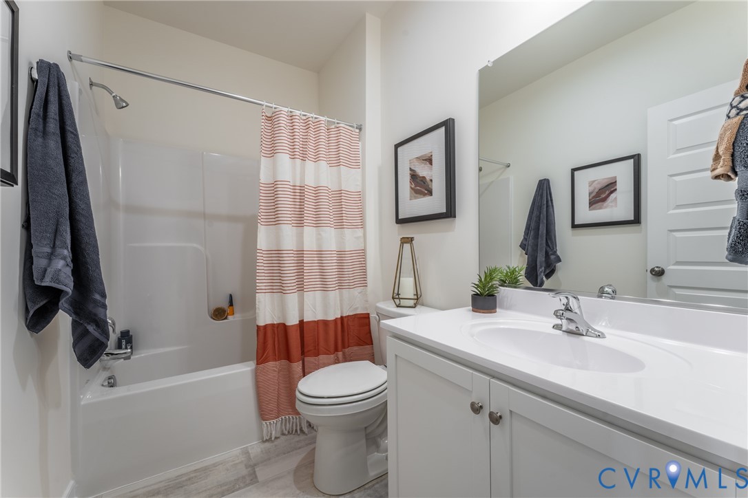 5313 Twisting Vine Lane, #203, The Pointe At Twin Hickory, Glen Allen, VA 23059