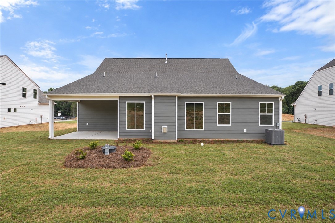 This home is to be built. The photo represents the plan, not the actual home. Design selections may vary.