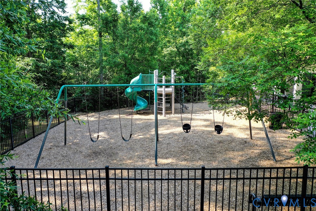 1073 Arbor Heights Terrace, Landon Village, Midlothian, VA 23114