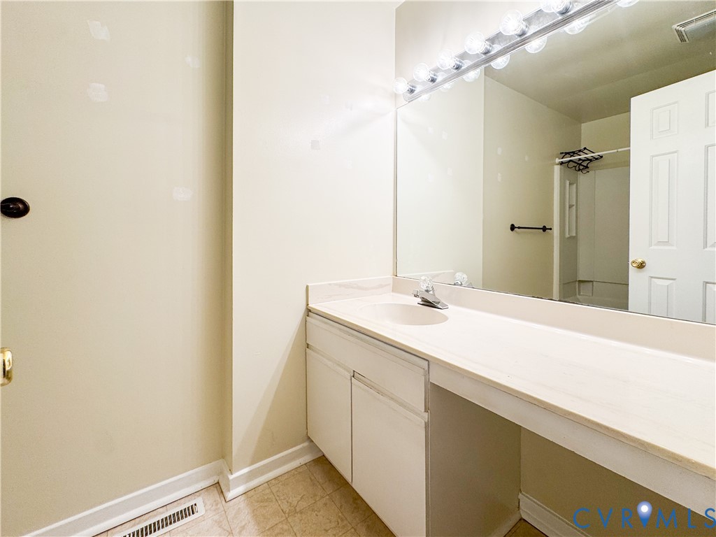 9717 Groundhog Drive, North Chesterfield, VA 23235