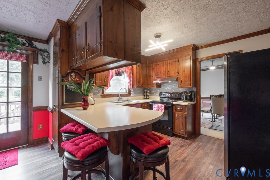 11709 Cliff Lawn Drive, Chester, VA 23831