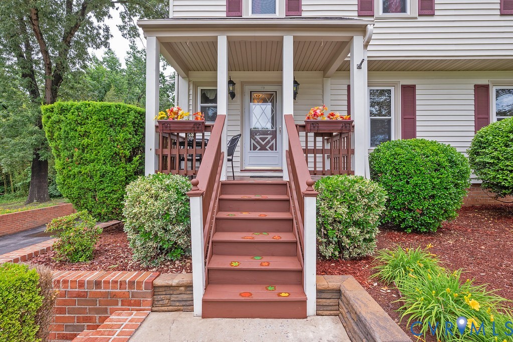 11709 Cliff Lawn Drive, Chester, VA 23831