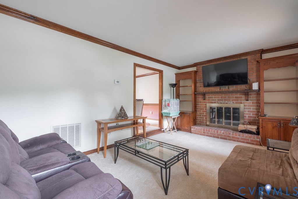 11709 Cliff Lawn Drive, Chester, VA 23831