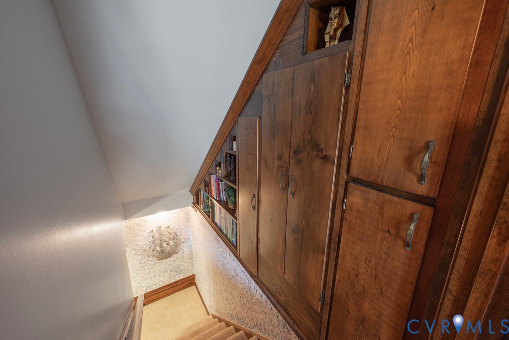 11709 Cliff Lawn Drive, Chester, VA 23831