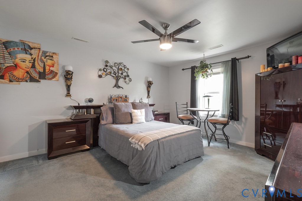 11709 Cliff Lawn Drive, Chester, VA 23831