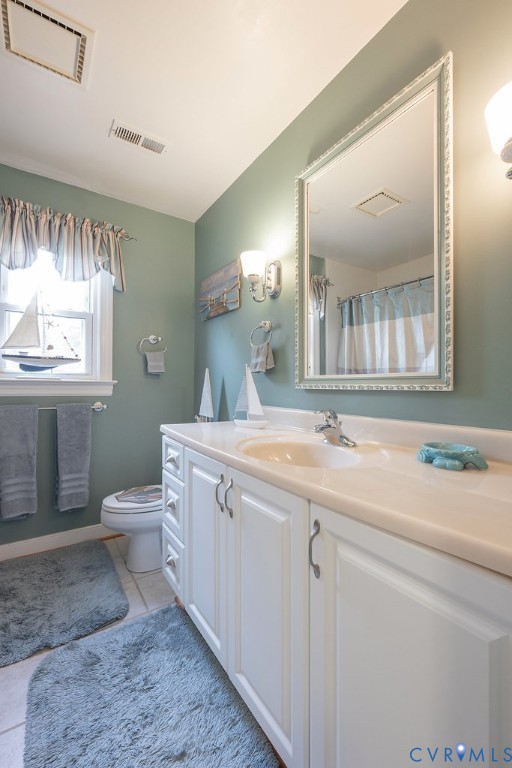 11709 Cliff Lawn Drive, Chester, VA 23831